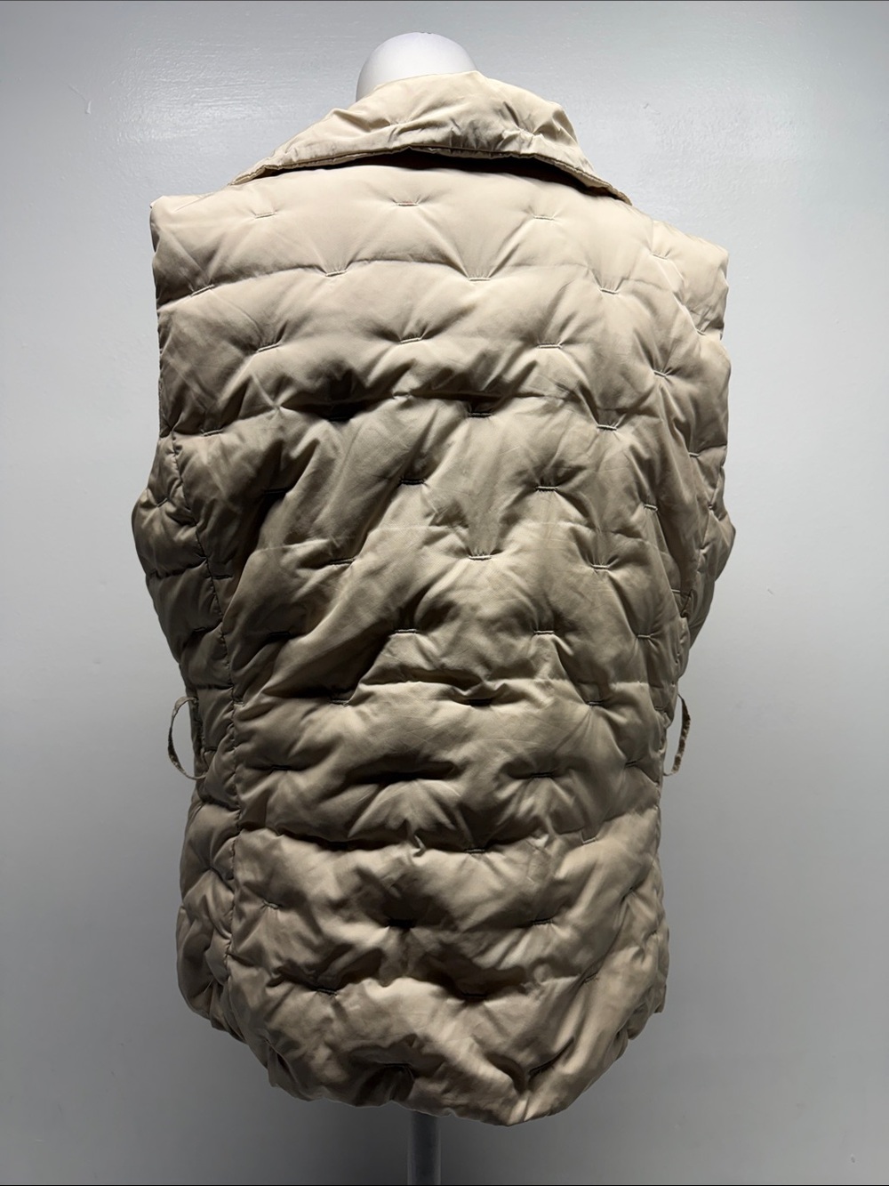 Weekend MaxMara Vest Sleeveless Jacket Puffer Quilted Zip Snap Tan Beige Size 10 - Picture 4 of 10